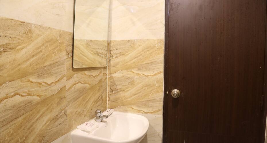 Hotel M.M, Guwahati 3